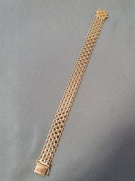X-länk armband treradigt 31,1gr 20cm 18K
